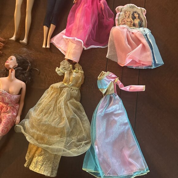 Vintage Barbie Doll Lot of 10 w/ Clothes & Accessories – AS-IS - Picture 6 of 6